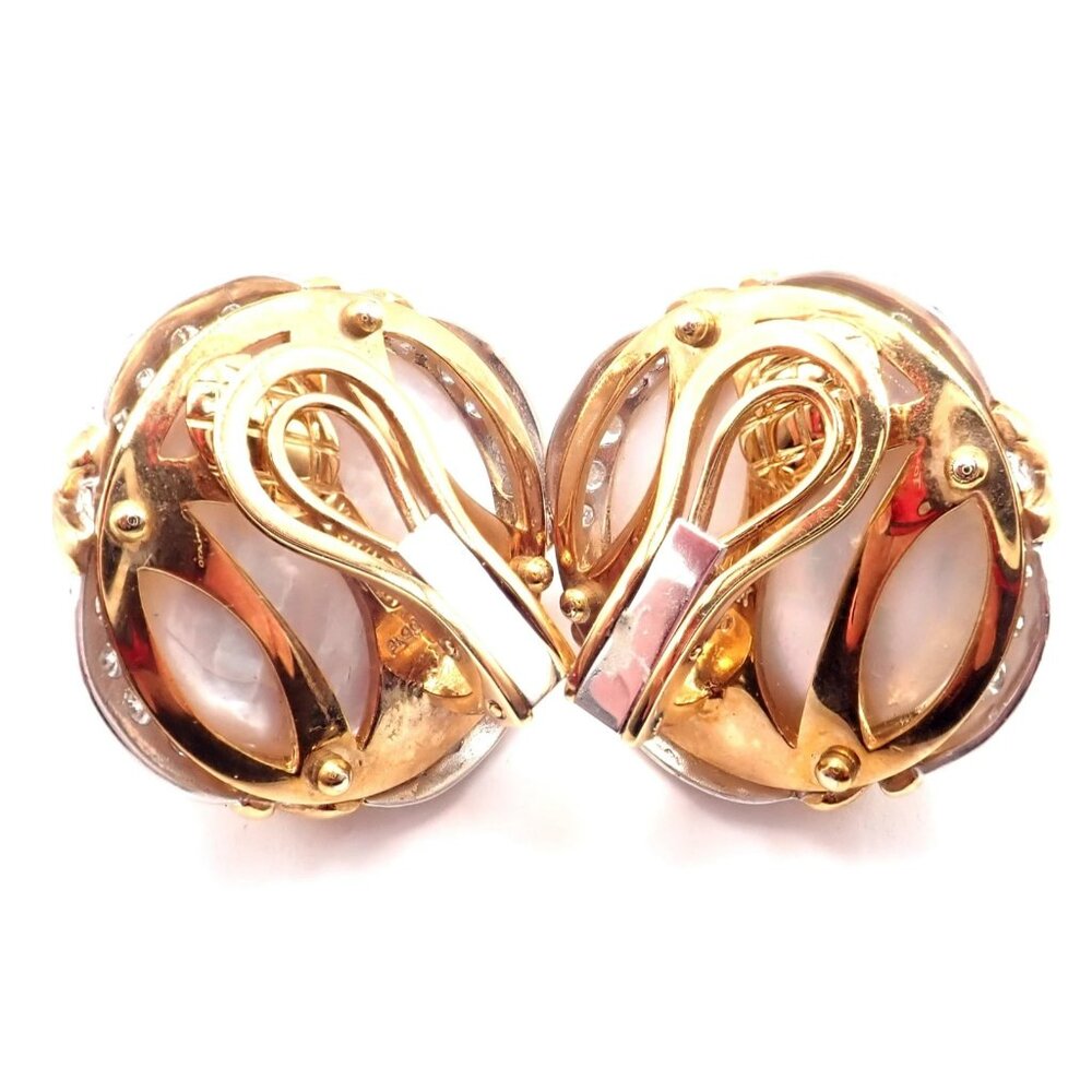 Authentic! Vintage Verdura 18k Yellow Gold Mabe Pearl Diamond Large Earrings - Picture 10 of 14